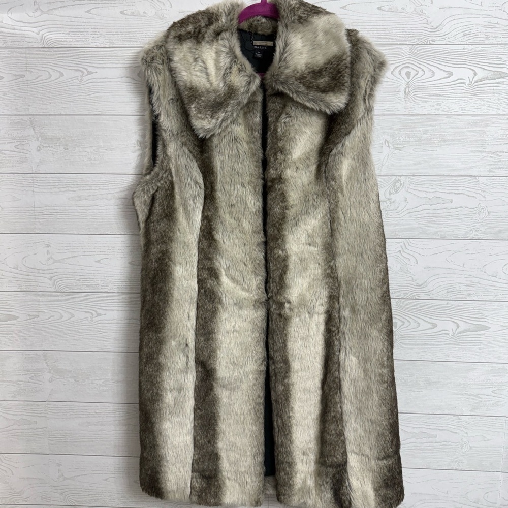 Christina Ehrlich Women’s Faux Fox Fur Midi Vest. Size M